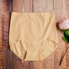 Control Brief – Smooth Support for a Flattering Shape